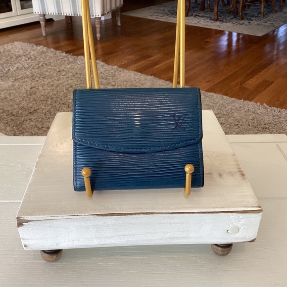 Louis Vuitton Epi Blue Elise Compact Wallet - Picture 1 of 6